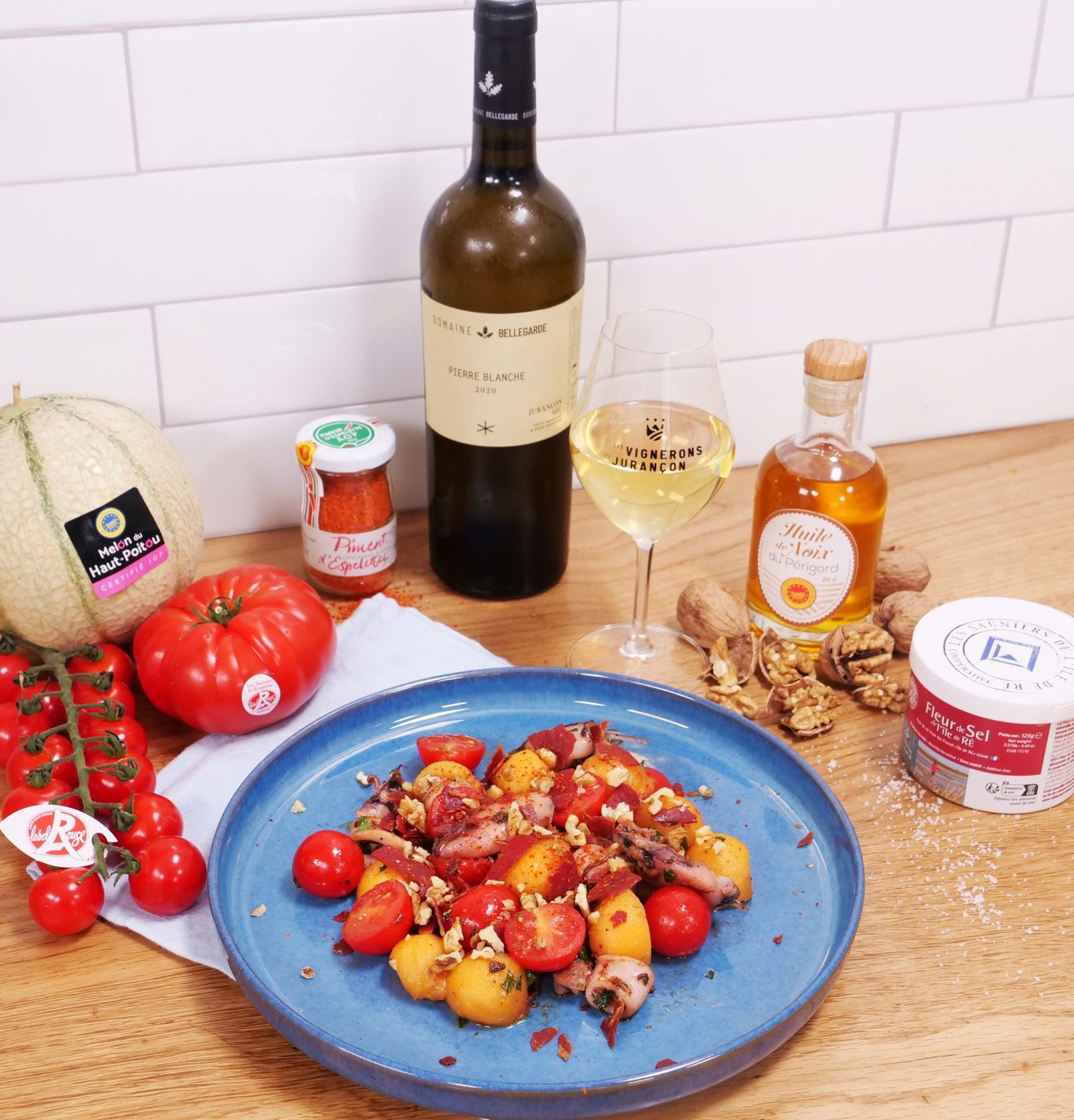 Salade de Chipirons, Melon du Haut-Poitou IGP, Tomates Label Rouge et chips de Jambon de Bayonne IGP
