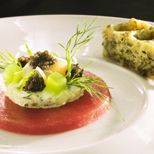 Carpaccio de thon et caviar d’Aquitaine