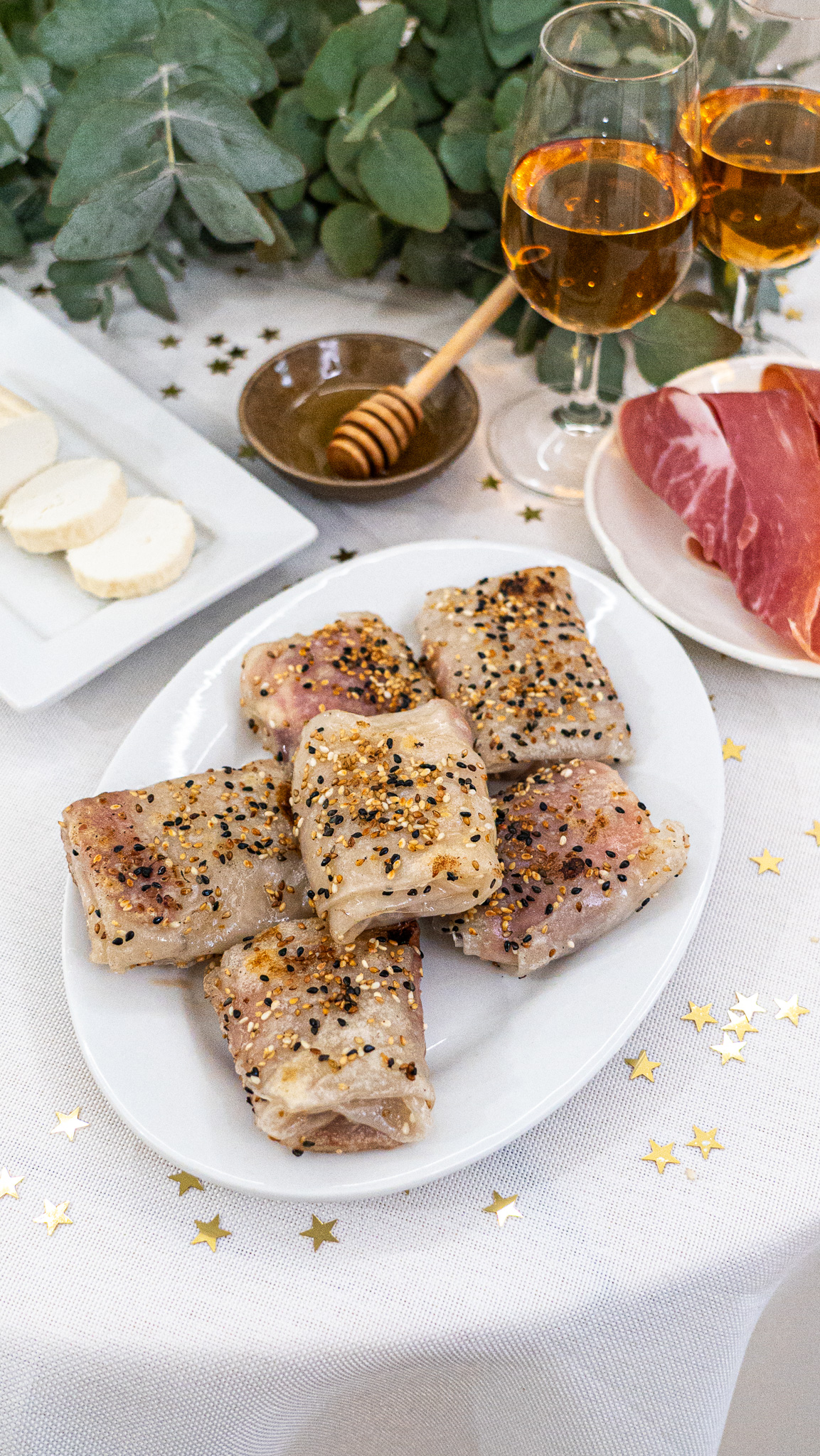 Rouleaux croustillants : feuilles de riz, chèvre, miel et jambon de Bayonne IGP